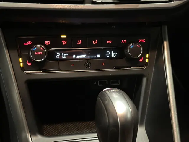 Volkswagen Polo 1.0 TSI R-Line 2018 Benzine 14