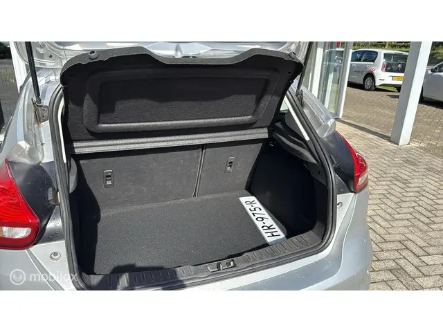 Ford Focus 1.0 Titanium|125Pk|Navi|Boekjes|Nap 2016 Benzine 38