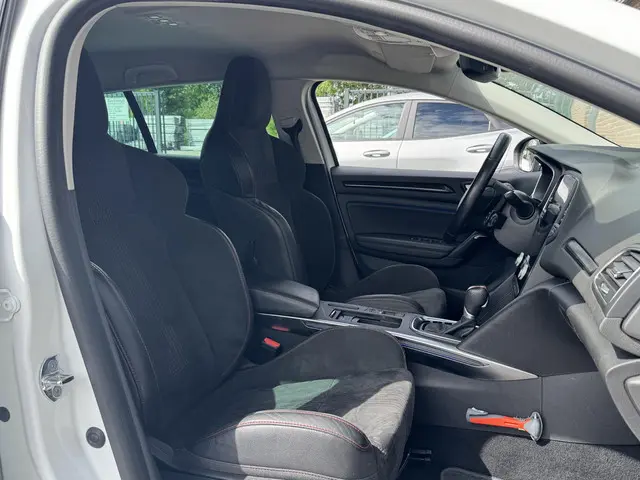 Renault Mégane Estate 1.3 TCE R.S. LINE 2022 Benzine 9