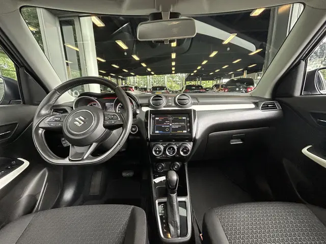 Suzuki Swift 1.2 Stijl 2020 Benzine 3