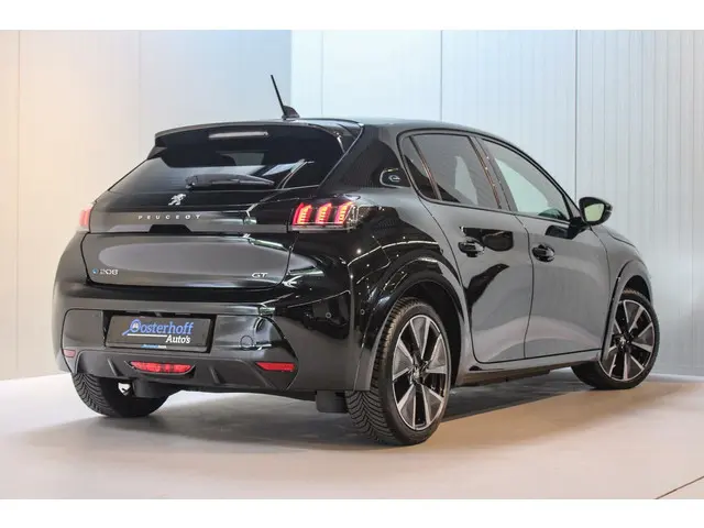 Peugeot e-208 EV GT Pack 50 kWh | PANO | 2022 Elektrisch 2