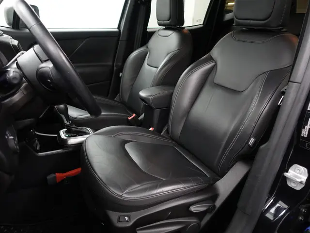 Jeep Renegade 1.3T 151pk Freedom Aut- 2019 Benzine 19