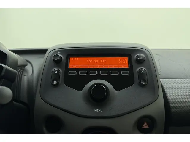 Peugeot 108 1.0 e-VTi Active 2019 Benzine 22