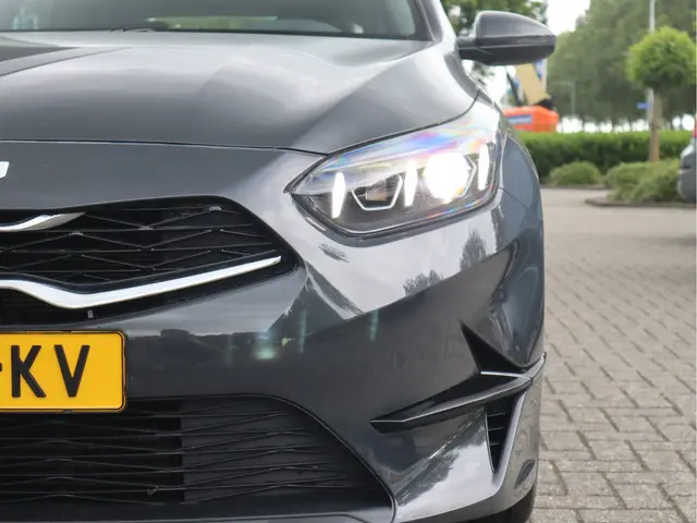 Kia Ceed 1.0 T-GDi 2022 Benzine 43