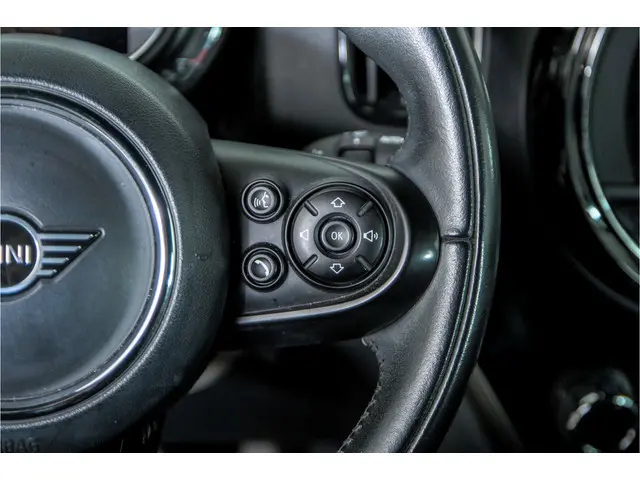 MINI Countryman 1.5 Automaat One Salt 2020 Benzine 24