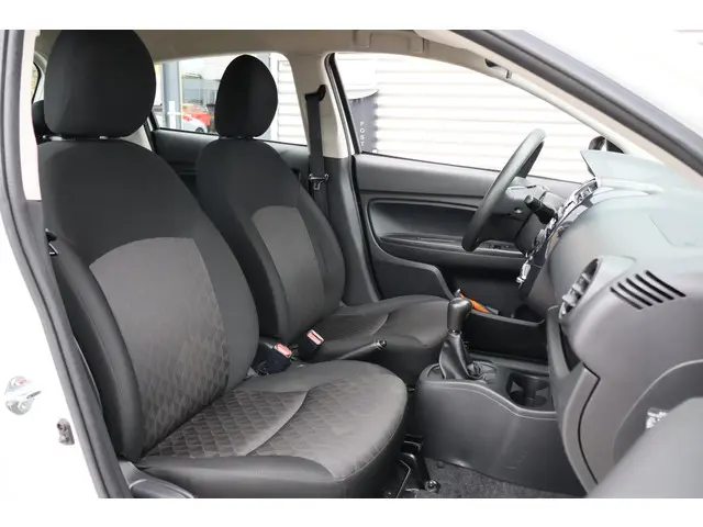 Mitsubishi Space Star 1.0 Cool+ 2020 Benzine 11