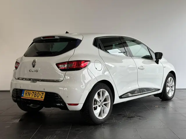 Renault Clio 0.9 TCe Limited 2018 Benzine 2