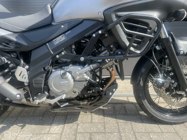 Suzuki V-Strom DL 650 XT ABS 2016 Benzine 5