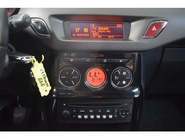 Citroën C3 1.0 PureTech Collection 2015 Benzine 21