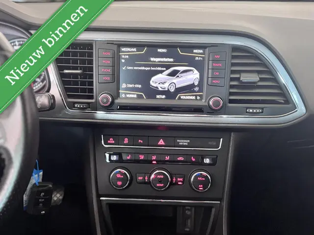 SEAT Leon 1.4 TSI FR NAVI/ FULL LINK/ LEDER 2016 Benzine 14