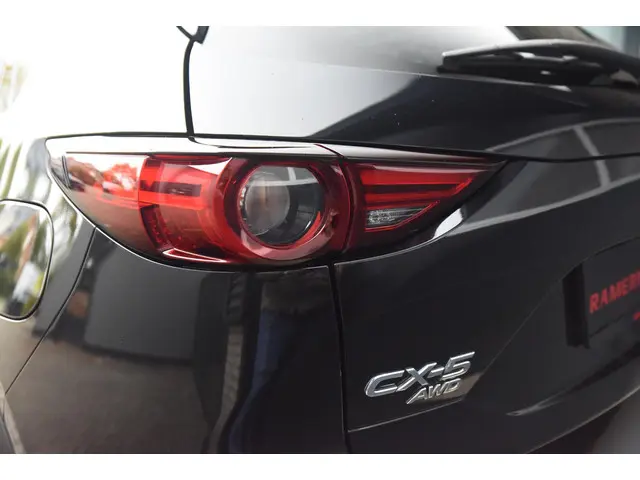 Mazda CX-5 2.5 4WD SkyActiv-G 194 Luxury 2017 Benzine 19