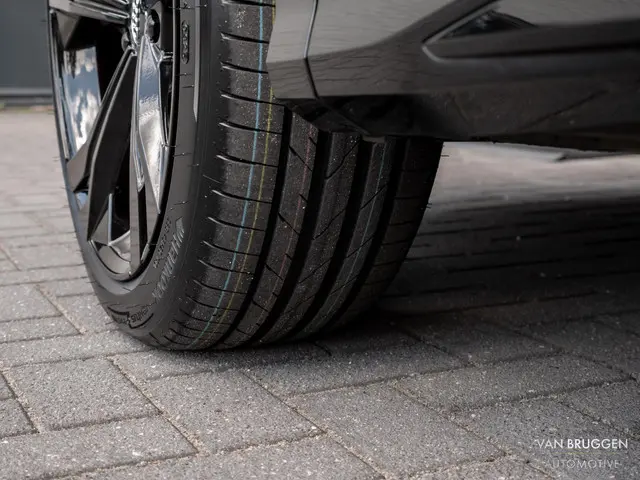 Audi Q3 45 TFSI E S-Line 2022 Hybride Benzine 47