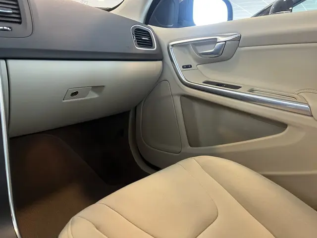 Volvo V60 T4 Kinetic Automaat 2013 Benzine 29