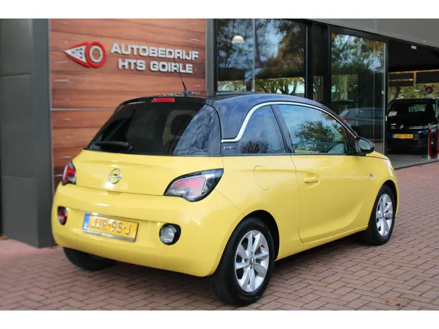 Opel ADAM 1.2 2015 Benzine 4