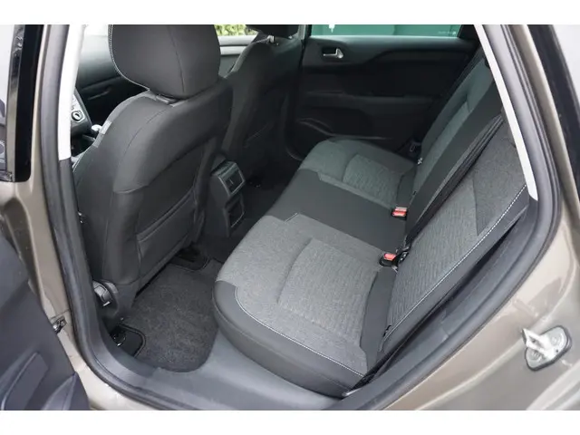 Citroën C4 1.2 PureTech Feel Collection 2016 Benzine 8