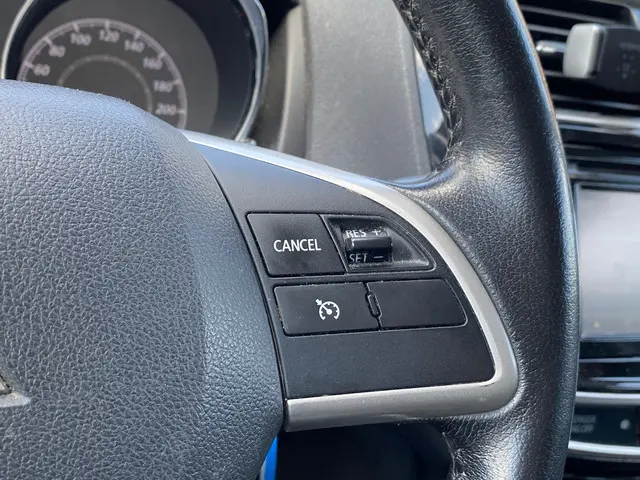Mitsubishi ASX 1.6 Cleartec Invite+ 2015 Benzine 14