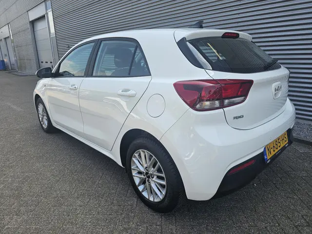 Kia Rio 1.0 T-GDi MHEV DynamicLine 2021 Hybride Benzine 3