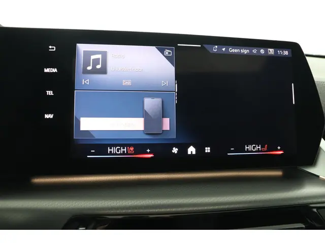 BMW X1 xDrive23i 2026 Benzine 52