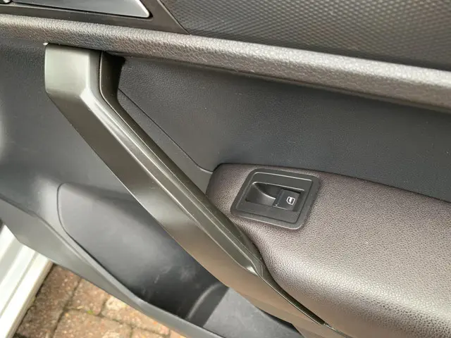 Volkswagen Caddy 1.0 TSI L1H1 BMT 2020 Benzine 19