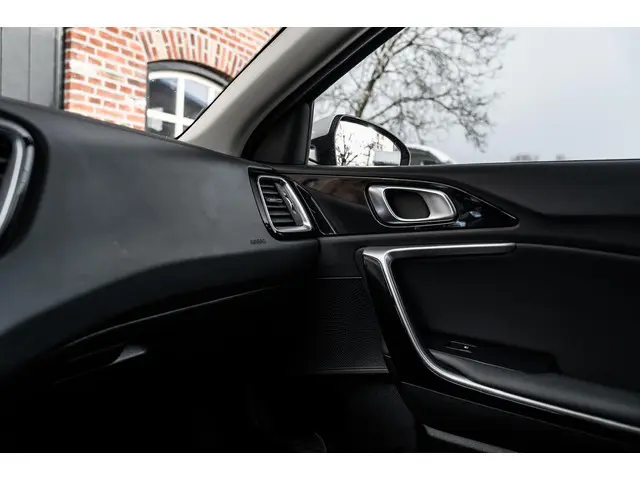 Kia Ceed Sportswagon 1.5 T-GDi GT-LINE 2022 Benzine 26