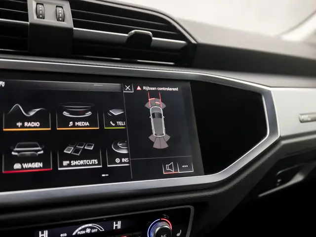 Audi Q3 35 TFSI Sport 2019 Benzine 25