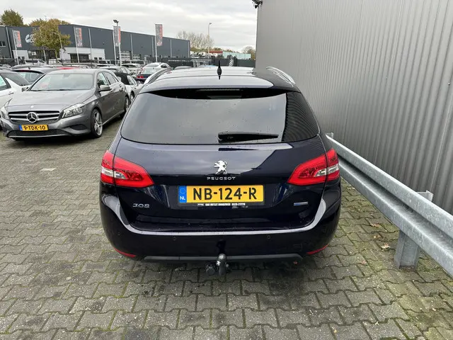 Peugeot 308 SW 1.2 PureTech Allure 2017 Benzine 8