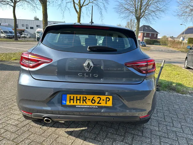 Renault Clio 1.0 TCe Intens 2022 Benzine 4