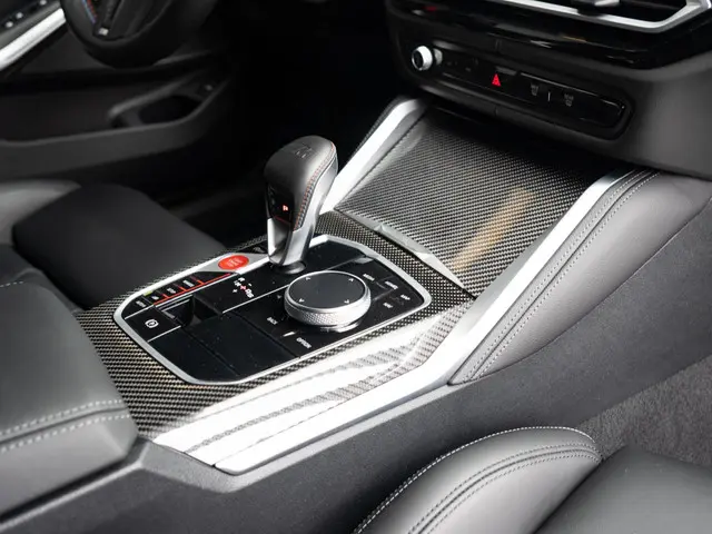 BMW M3 Touring xDrive Competition 2024 Benzine 49