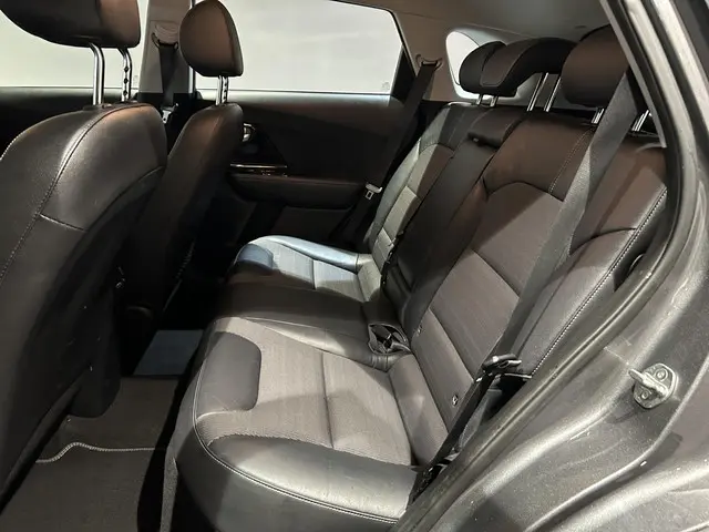 Kia Niro 1.6 GDi Hybrid DynamicLine 2018 Hybride Benzine 8