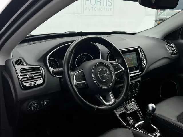 Jeep Compass 1.3T Limited 2021 Benzine 8