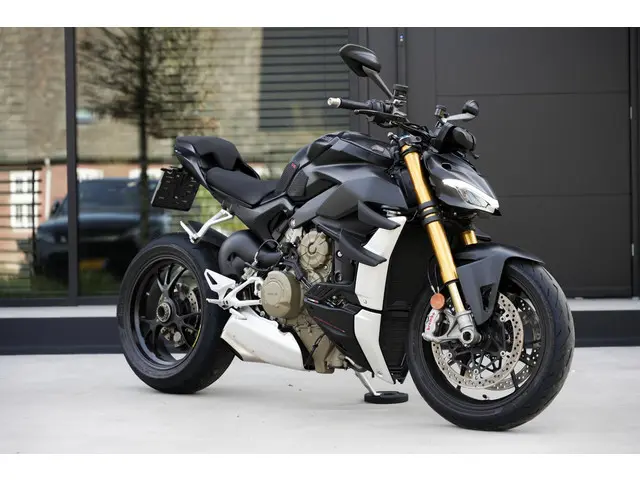 Ducati Streetfighter V4 S 2022 Benzine 6