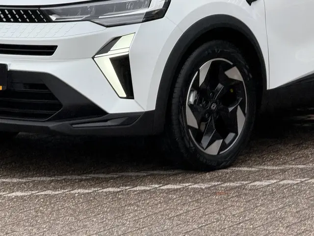 Renault Captur 1.3 mild hybrid 160 techno 2025 Benzine 12