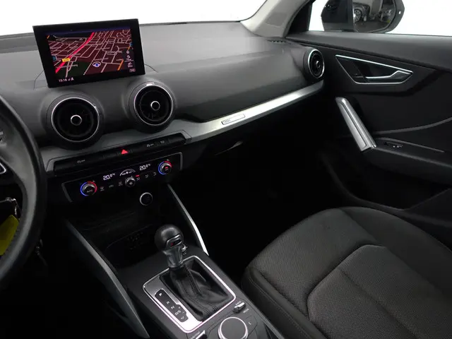 Audi Q2 35 TFSI 150pk S Line Aut- 2019 Benzine 8
