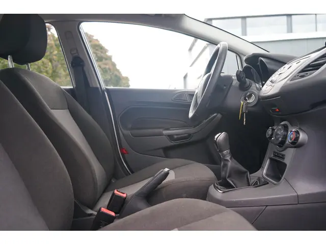 Ford Fiesta 1.25 2017 Benzine 7