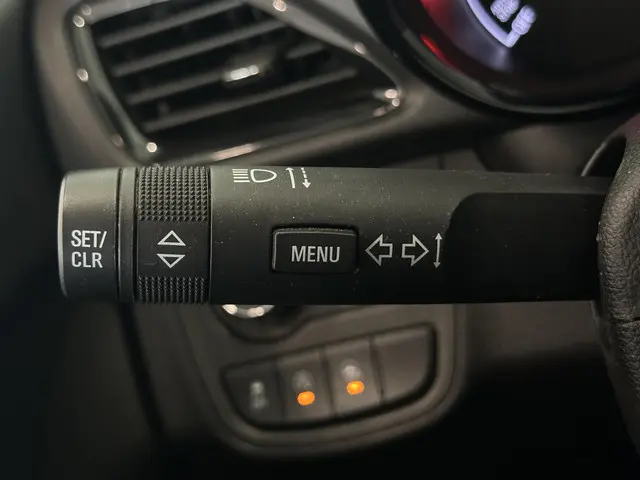 Opel KARL 1.0 Rocks Online Edition 2019 Benzine 33