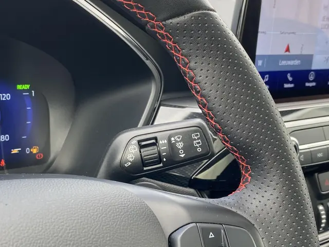 Ford Kuga 2.5 PHEV ST-Line X 2021 Hybride Benzine 40