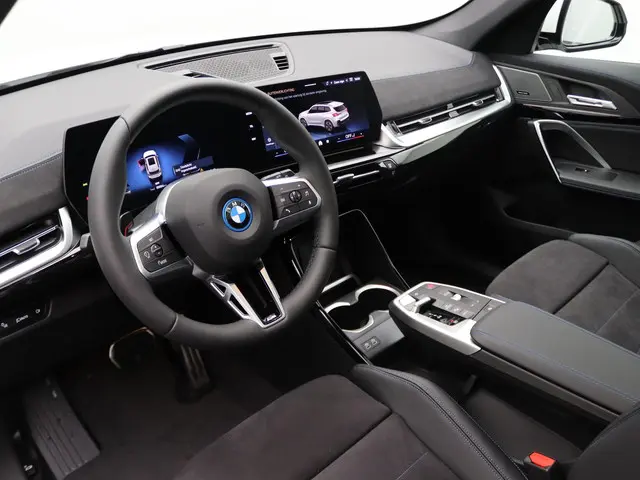 BMW iX1 eDrive20 2025 Elektrisch 10