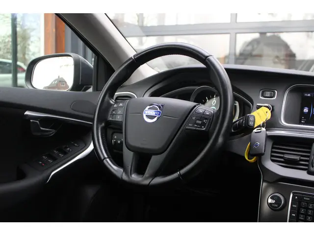 Volvo V40 1.6 T2|Trekhaak|Cruisecontrol|Airco 2014 Benzine 8