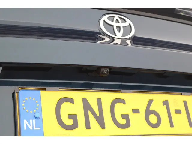 Toyota C-HR 1.8 Hybrid 140 2024 Hybride Benzine 38