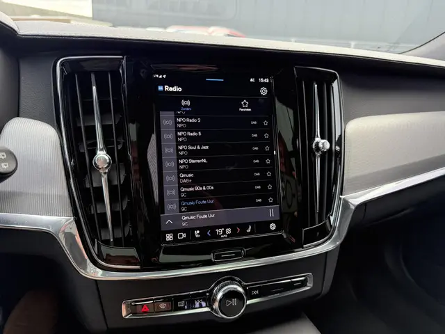 Volvo V90 B4 D Plus Dark 2023 Diesel 27