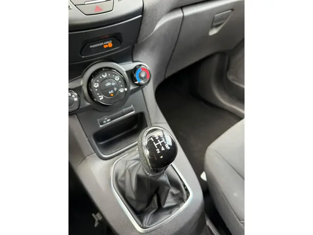 Ford Fiesta 1.0 NWE. Apk | Airco 2015 2015 Benzine 17