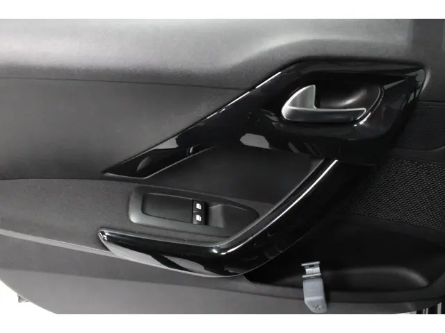 Peugeot 208 1.0 VTi Access 2014 Benzine 22