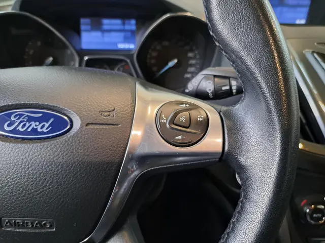 Ford C-MAX 1.0 Titanium 2014 Benzine 18