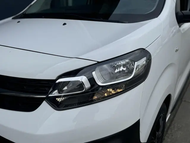 Opel Vivaro 2.0 CDTI L2H1 Edition 2020 Diesel 12
