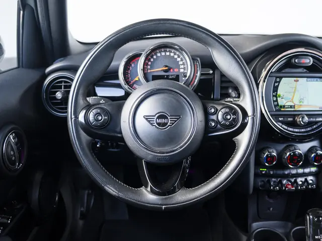 MINI 5-Deurs Cooper Aut. 2020 Benzine 8