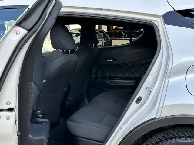 Toyota C-HR 1.8 Hybrid Style 2018 Hybride Benzine 47