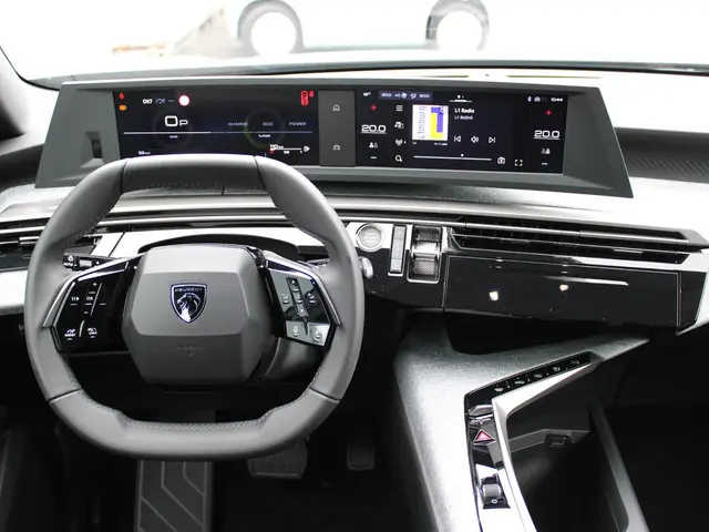 Peugeot 5008 1.2 Hybrid 145 Allure 2025 Hybride Benzine 16