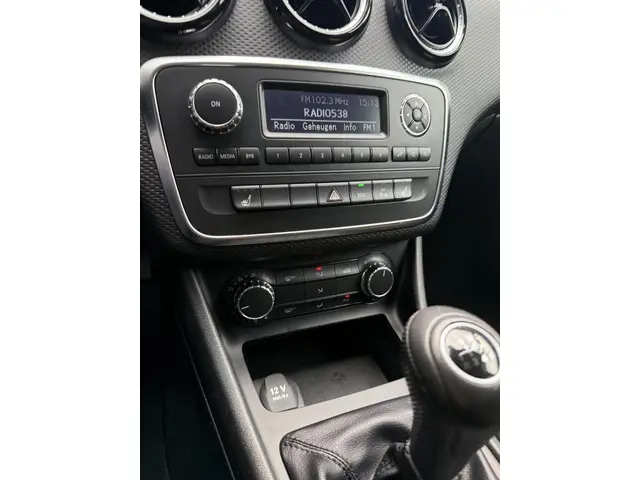 Mercedes-Benz A-Klasse 180 Ambition 2013 Benzine 28