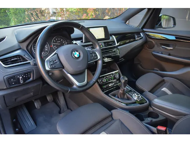 BMW 2 Serie Active Tourer 218i Executive 2015 Benzine 7