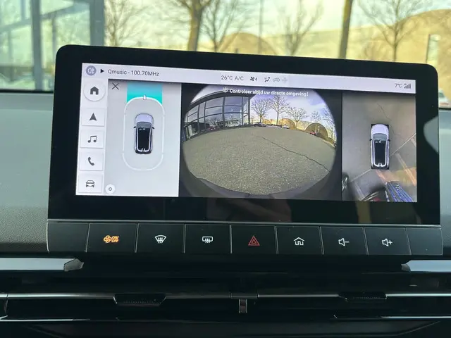 MG MG4 Electric Luxury 64 kWh 2024 Elektrisch 27